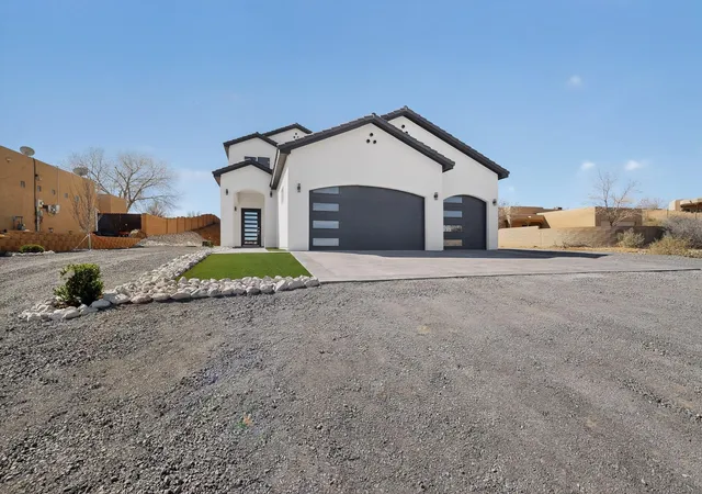 Homes for sale in Rio Rancho, NM | 6030 Miller Rd Ne, Rio Rancho, NM 87144 | MLS# 1099369