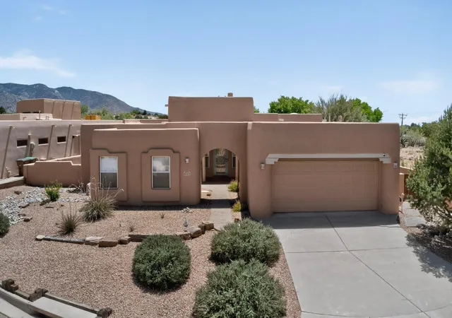 2nd image of 8203 Indigo Ct Ne, Albuquerque, NM 87122 | MLS# 1099371