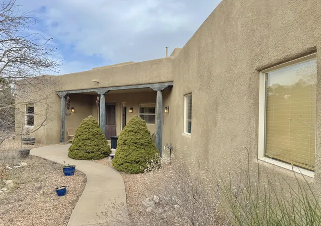 Homes for sale in Tijeras, NM | 29 Holiday Loop, Tijeras, NM 87059 | MLS# 1099502