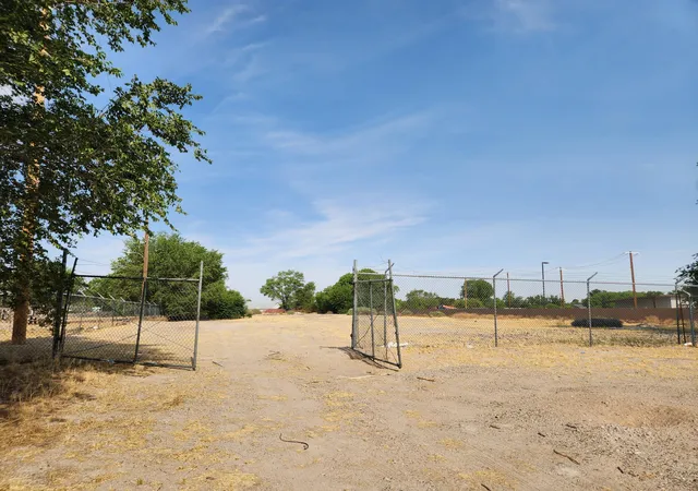 Homes for sale in Bosque Farms, NM | 1165 Bosque Farms Blvd Blvd, Bosque Farms, NM 87068 | MLS# 1099696