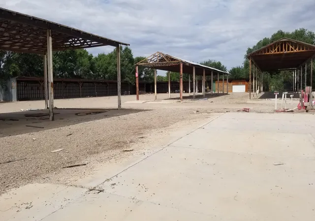Homes for sale in Bosque Farms, NM | 1165 Bosque Farms Blvd Blvd, Bosque Farms, NM 87068 | MLS# 1099696