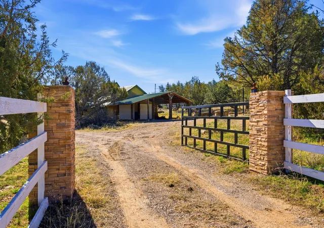 Homes for sale in Sandia Park, NM | 19 Bobcat Hill Rd, Sandia Park, NM 87047 | MLS# 1099810