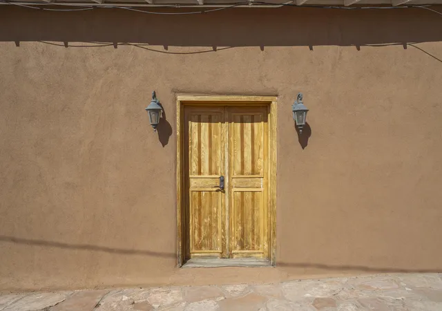 image of 902 Edith Blvd Ne, Albuquerque, NM 87102 | MLS# 1099848