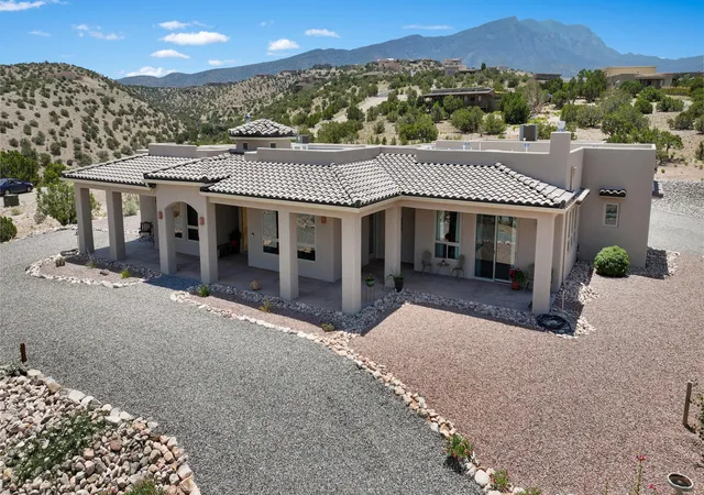 Homes for sale in Placitas, NM | 84 Camino Redondo, Placitas, NM 87043 | MLS# 1099883