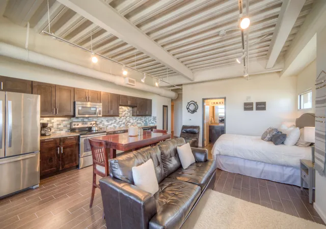 Homes for sale in Albuquerque, NM | 524 Central Ave Sw #UNIT 607, Albuquerque, NM 87102 | MLS# 1099967