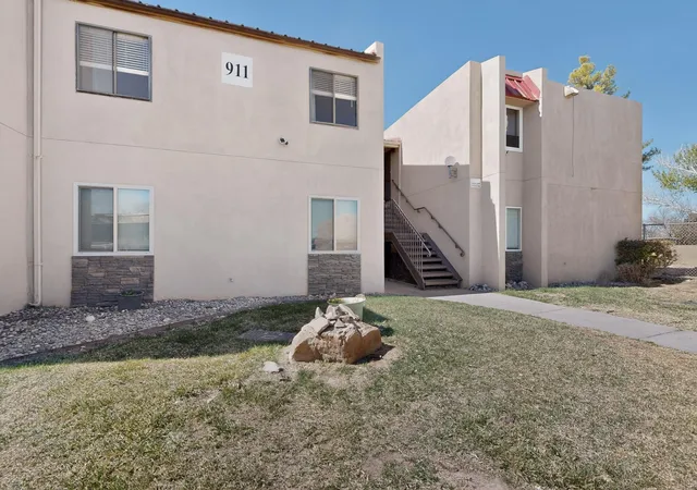 Homes for sale in Rio Rancho, NM | 911 Country Club Dr Se #APT F, Rio Rancho, NM 87124 | MLS# 1100115