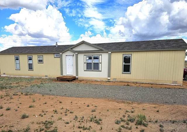 Photo 3 of Manufactured home for sale at 4 Pollo Rd, Moriarty, NM 87035 | MLS# 1100207 | Listing updated on 2026-07-21
