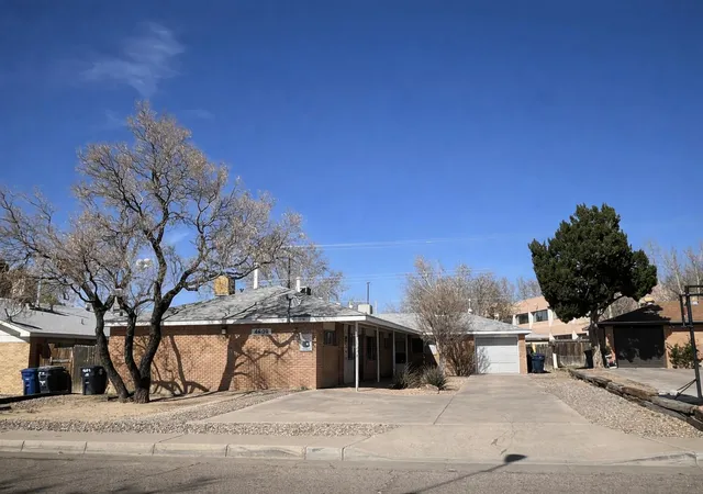 1st image of 4609 Douglas Macarthur Rd Ne, Albuquerque, NM 87110 | MLS# 1100193