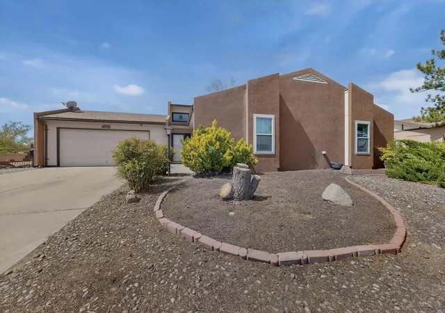 Photo 2 of Sale Pending at 717 Casper Rd Se, Rio Rancho, NM 87124 | MLS# 1100277 | Listing updated on 2026-08-21