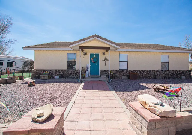 Homes for sale in San Acacia, NM | 4 Alamillo Rd, San Acacia, NM 87831 | MLS# 1100292