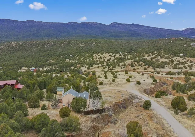 Photo 2 of Single family home for sale at 9 Calle De Prisa, Cedar Crest, NM 87008 | MLS# 1100026 | Listing updated on 2026-08-04