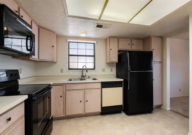 Photo 3 of Condo for sale at 833 Country Clb Dr SE #2A, Rio Rancho, NM 87124 | MLS# 1100334 | Listing updated on 2026-07-21