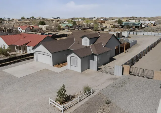 Homes for sale in Rio Rancho, NM | 2161 Monterrey Rd Ne, Rio Rancho, NM 87144 | MLS# 1100417