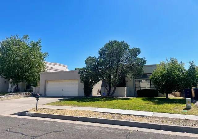 2nd image of 8700 Canyon Run Rd Ne, Albuquerque, NM 87111 | MLS# 1100486