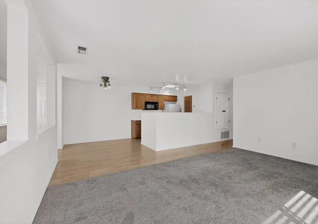 5th image of 4701 Morris St Ne #APT 1904, Albuquerque, NM 87111 | MLS# 1100488