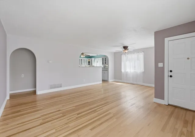 3rd image of 1506 Ridgecrest Dr Se, Albuquerque, NM 87108 | MLS# 1100541