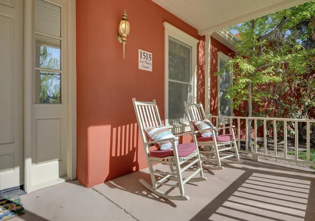 Homes for sale in Los Ranchos, NM | 1515 Los Nietos Ct Nw, Los Ranchos, NM 87107 | MLS# 1100628
