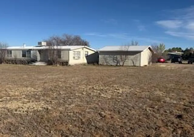 Photo 2 of Manufactured home for sale at 325 Harris Rd, Las Vegas, NM 87701 | MLS# 1100505 | Listing updated on 2026-08-21