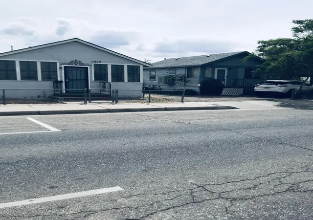 1st image of 1512 3rd St Nw, Albuquerque, NM 87102 | MLS# 1100691