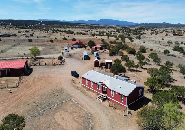 2nd image of 81 Nugent Rd, Edgewood, NM 87015 | MLS# 1100708