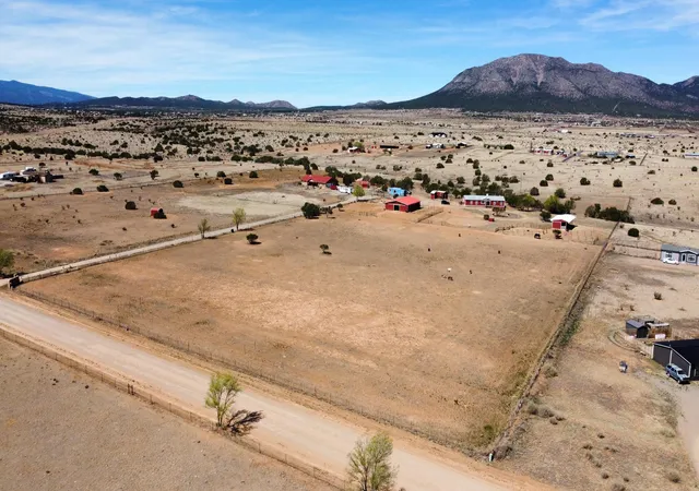 Photo 5 of Manufactured home for sale at 81 Nugent Rd, Edgewood, NM 87015 | MLS# 1100708 | Listing updated on 2026-07-21