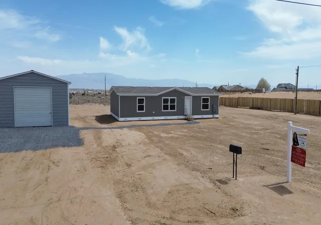 1st image of 806 24th St Sw, Rio Rancho, NM 87124 | MLS# 1100728