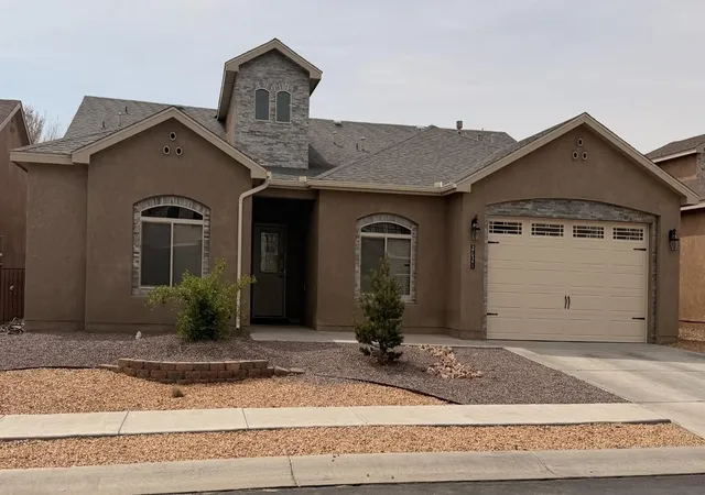 Homes for sale in Los Lunas, NM | 2621 Firewheel Ave Sw, Los Lunas, NM 87031 | MLS# 1100800