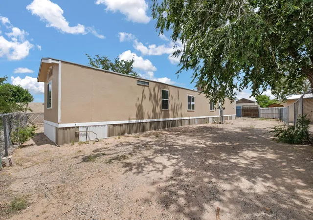 Homes for sale in Albuquerque, NM | 714 City View Dr Sw, Albuquerque, NM 87105 | MLS# 1100818