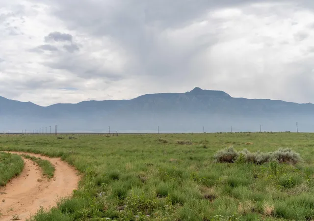 3rd image of 0 Mesa Linda Rd, Los Lunas, NM 87031 | MLS# 1100936