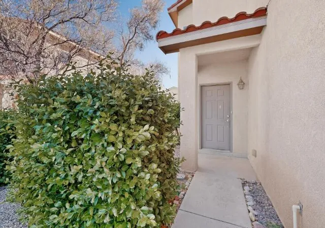 Photo 3 of Single family home for sale at 7644 Calle Comodo Ne, Albuquerque, NM 87113 | MLS# 1100983 | Listing updated on 2026-08-24