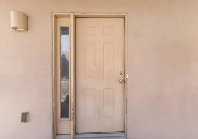 Photo 3 of Single family home for sale at 6427 Cerros Grandes Dr, Santa Fe, NM 87507 | MLS# 1101046 | Listing updated on 2026-09-01