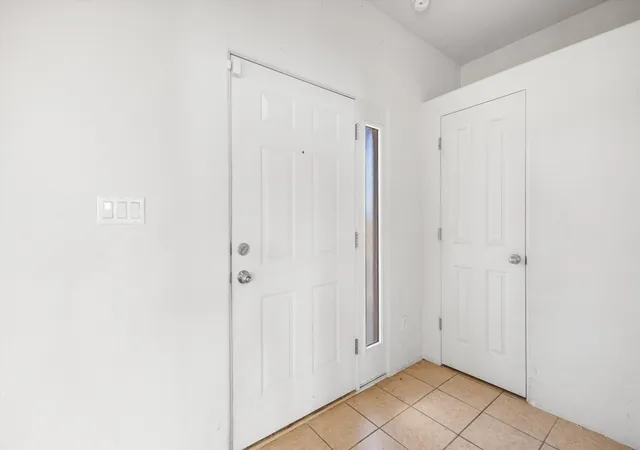 Photo 5 of Single family home for sale at 6427 Cerros Grandes Dr, Santa Fe, NM 87507 | MLS# 1101046 | Listing updated on 2026-09-01