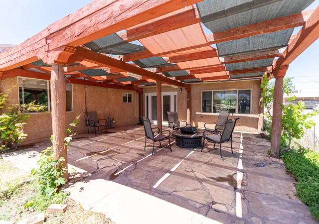 Homes for sale in Los Ranchos, NM | 604 Ortega Rd Nw, Los Ranchos, NM 87114 | MLS# 1101049