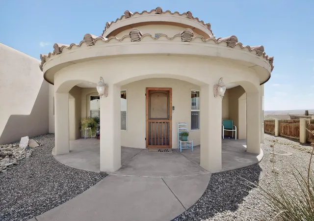 Homes for sale in Los Lunas, NM | 1521 Valley View Dr Sw, Los Lunas, NM 87031 | MLS# 1101071