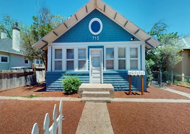 1st image of 715 Fruit Ave Nw, Albuquerque, NM 87102 | MLS# 1101217