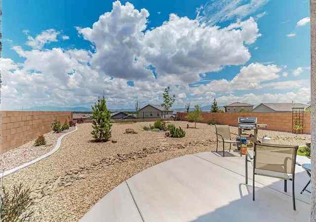Homes for sale in Los Lunas, NM | 1994 Tesoro Loop Nw, Los Lunas, NM 87031 | MLS# 1101226