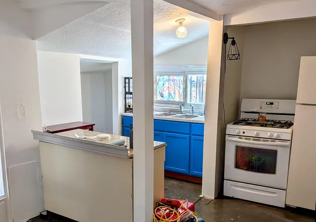 Homes for sale in Mountainair, NM | 105 S Roosevelt Ave, Mountainair, NM 87036 | MLS# 1101256