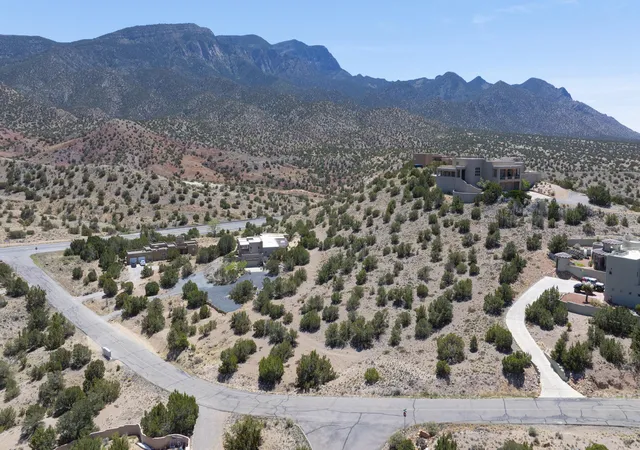 Homes for sale in Placitas, NM | 10 Vista De Oro, Placitas, NM 87043 | MLS# 1101260