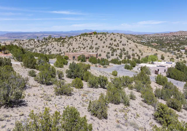 Homes for sale in Placitas, NM | 10 Vista De Oro, Placitas, NM 87043 | MLS# 1101260