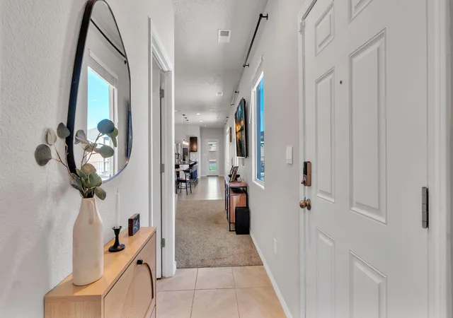5th image of 10687 Valedon Ln Sw, Albuquerque, NM 87121 | MLS# 1101268