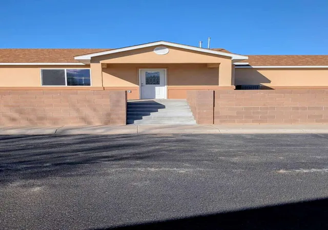 Homes for sale in Belen, NM | 323 Sunrise Bluffs Dr, Belen, NM 87002 | MLS# 1101280