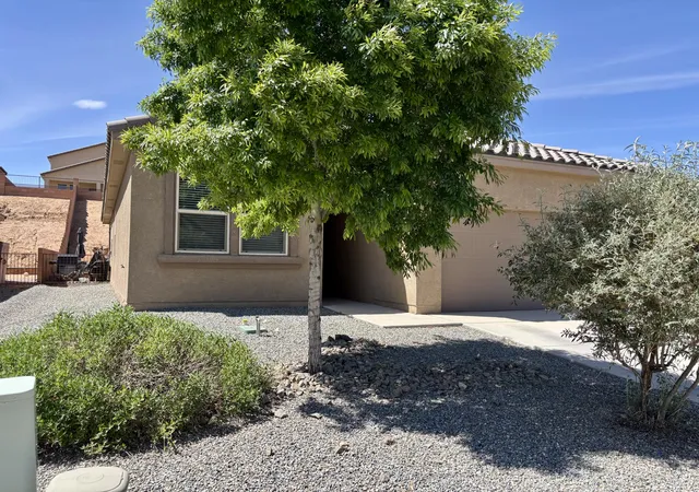 Homes for sale in Los Lunas, NM | 1741 Nicho Ct Nw, Los Lunas, NM 87031 | MLS# 1101302