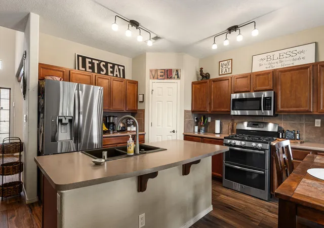 Homes for sale in Albuquerque, NM | 7424 Cedar Waxwing Pl Nw, Albuquerque, NM 87114 | MLS# 1101346