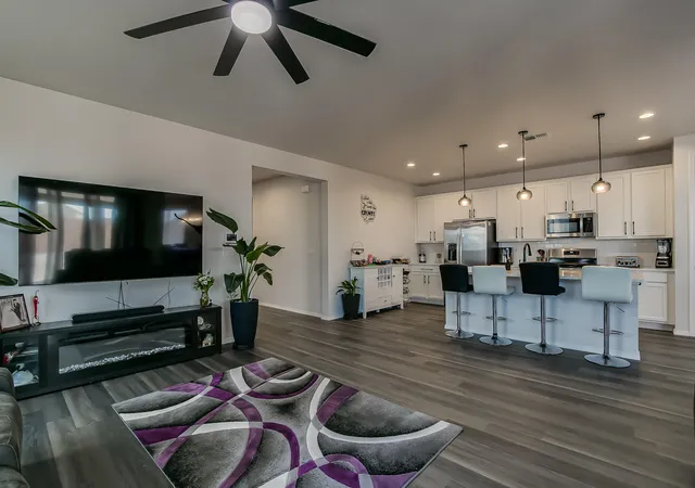 5th image of 1050 Teena Rd Se, Rio Rancho, NM 87124 | MLS# 1101383