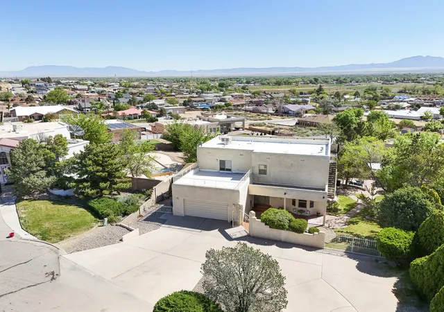 1st image of 980 Hillside Cir Sw, Los Lunas, NM 87031 | MLS# 1101417