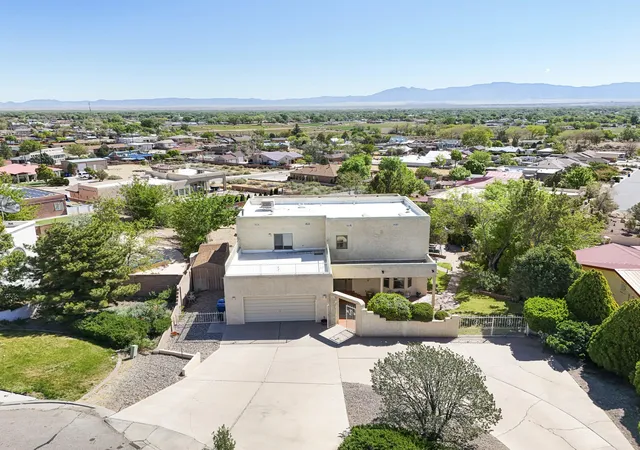 2nd image of 980 Hillside Cir Sw, Los Lunas, NM 87031 | MLS# 1101417