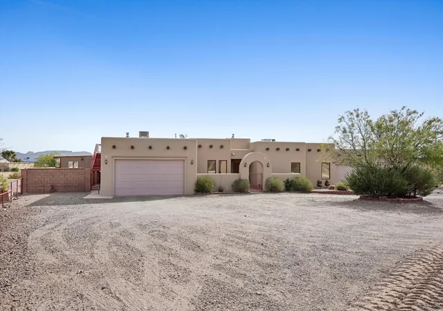 Photo 1 of Single family home for sale at 401 Roadrunner Cir, Elephant Butte, NM 87935 | MLS# 1101540 | Listing updated on 2026-08-28