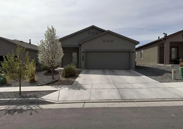 2nd image of 10652 Aspiration Ln Sw, Albuquerque, NM 87121 | MLS# 1101590