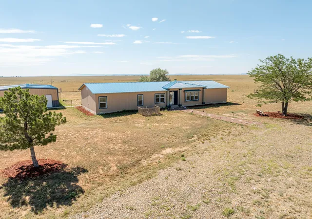 Photo 1 of Manufactured home for sale at 100 Bluegrass S Rd, Estancia, NM 87016 | MLS# 1101601 | Listing updated on 2026-08-13
