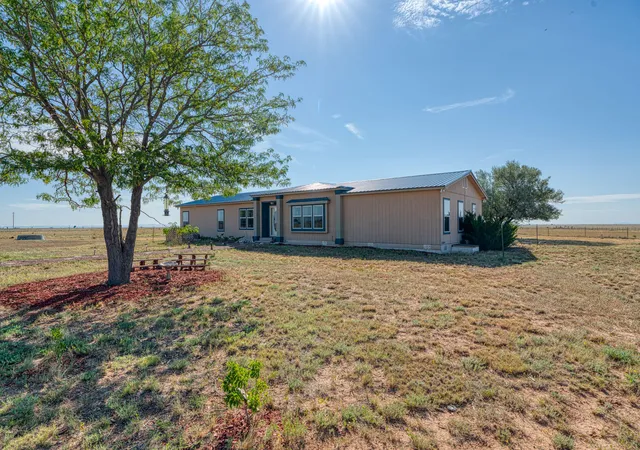 Photo 5 of Manufactured home for sale at 100 Bluegrass S Rd, Estancia, NM 87016 | MLS# 1101601 | Listing updated on 2026-08-13